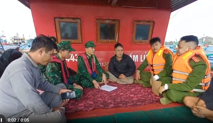 Công an huyện Bạch Long Vĩ tuyên truyền, đẩy mạnh thu hồi vũ khí, vật liệu nổ, công cụ hỗ trợ và pháo dịp Tết Nguyên đán